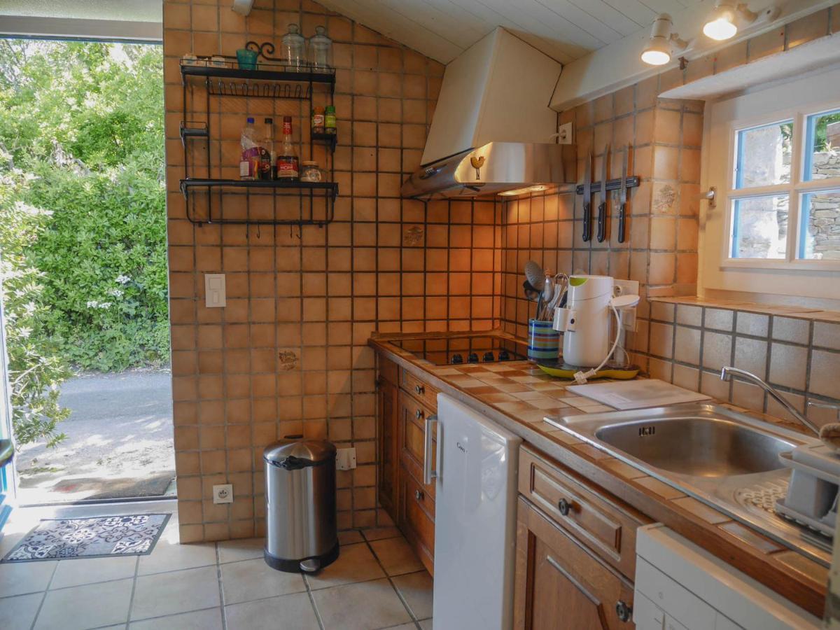 Maison Authentique Renovee, Proche Plage Et Commerces, Avec Terrasse Et Toutes Commodites, 2 Etoiles - Fr-1-418-135 Locmaria Bagian luar foto