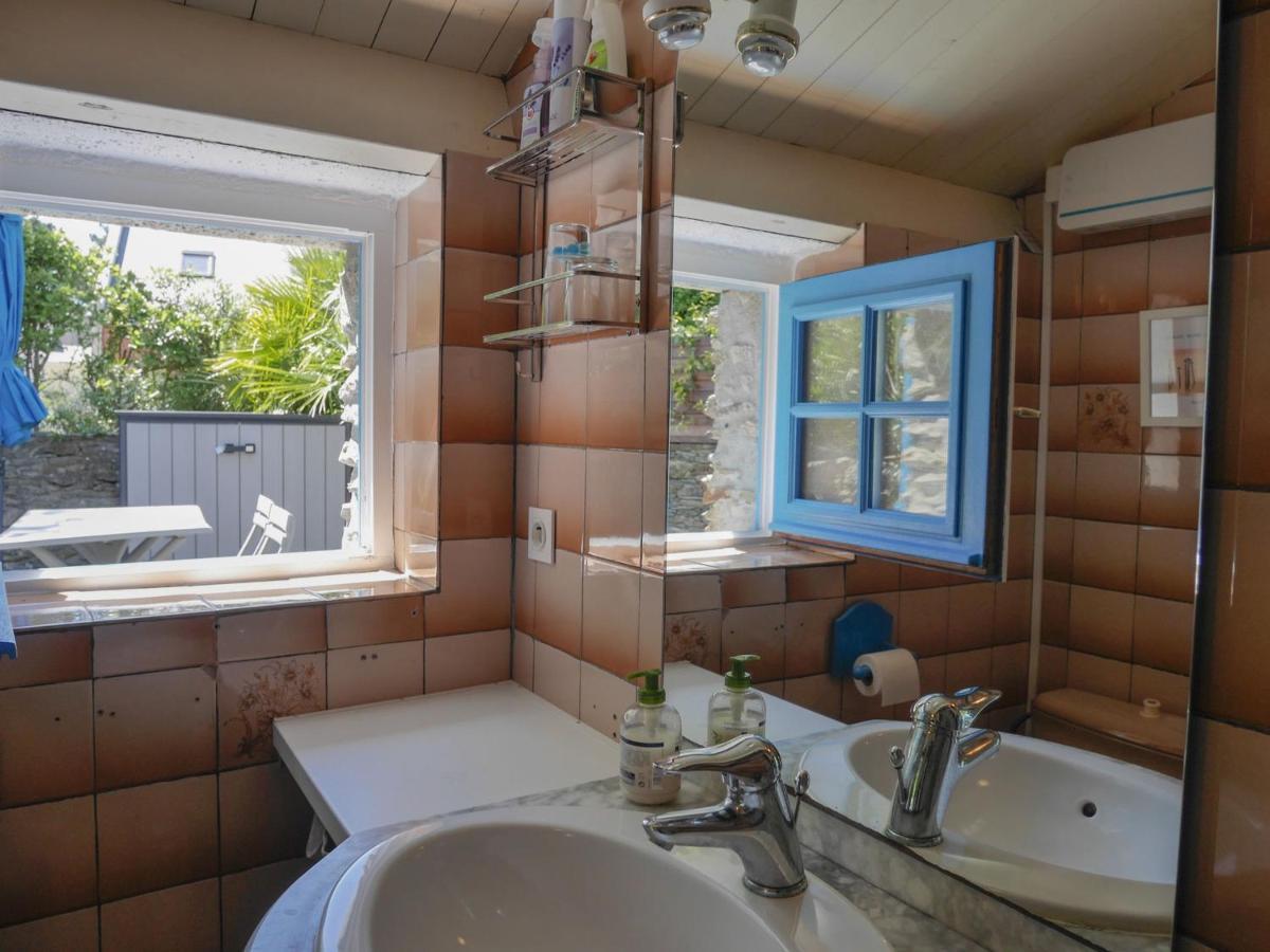 Maison Authentique Renovee, Proche Plage Et Commerces, Avec Terrasse Et Toutes Commodites, 2 Etoiles - Fr-1-418-135 Locmaria Bagian luar foto