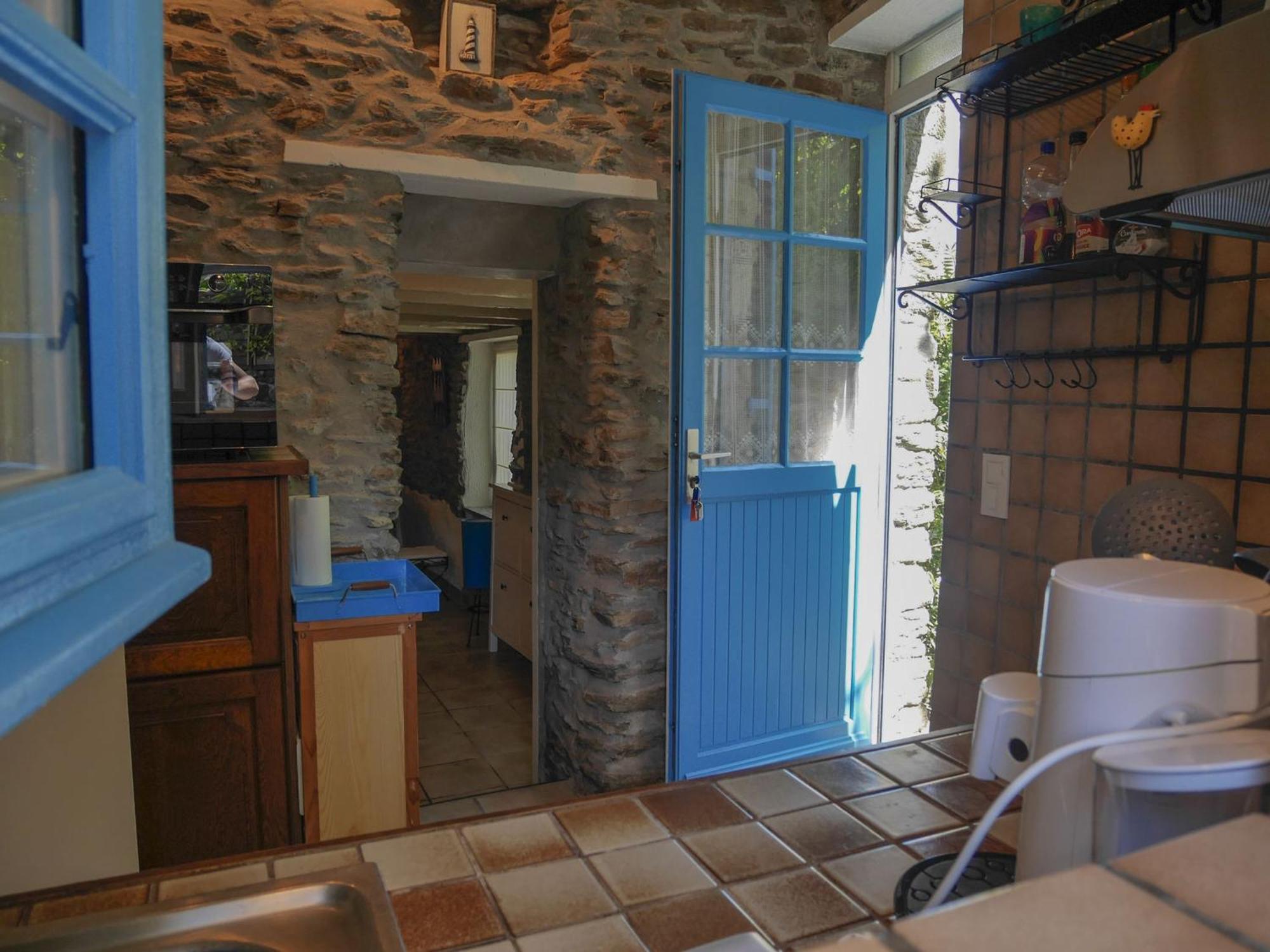 Maison Authentique Renovee, Proche Plage Et Commerces, Avec Terrasse Et Toutes Commodites, 2 Etoiles - Fr-1-418-135 Locmaria Bagian luar foto